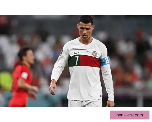 C罗欧洲杯未能打破进球荒 失点后泪洒赛场展现无尽遗憾